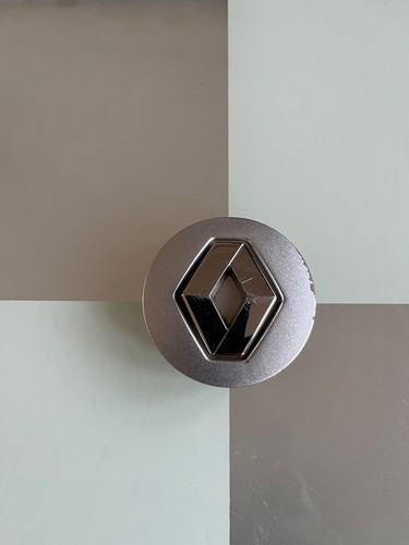 Genuine renault 57mm silver - 1x,
