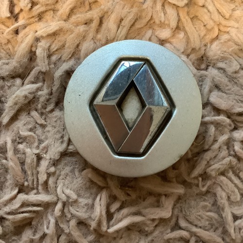 Renault wheel centre - renault, cap